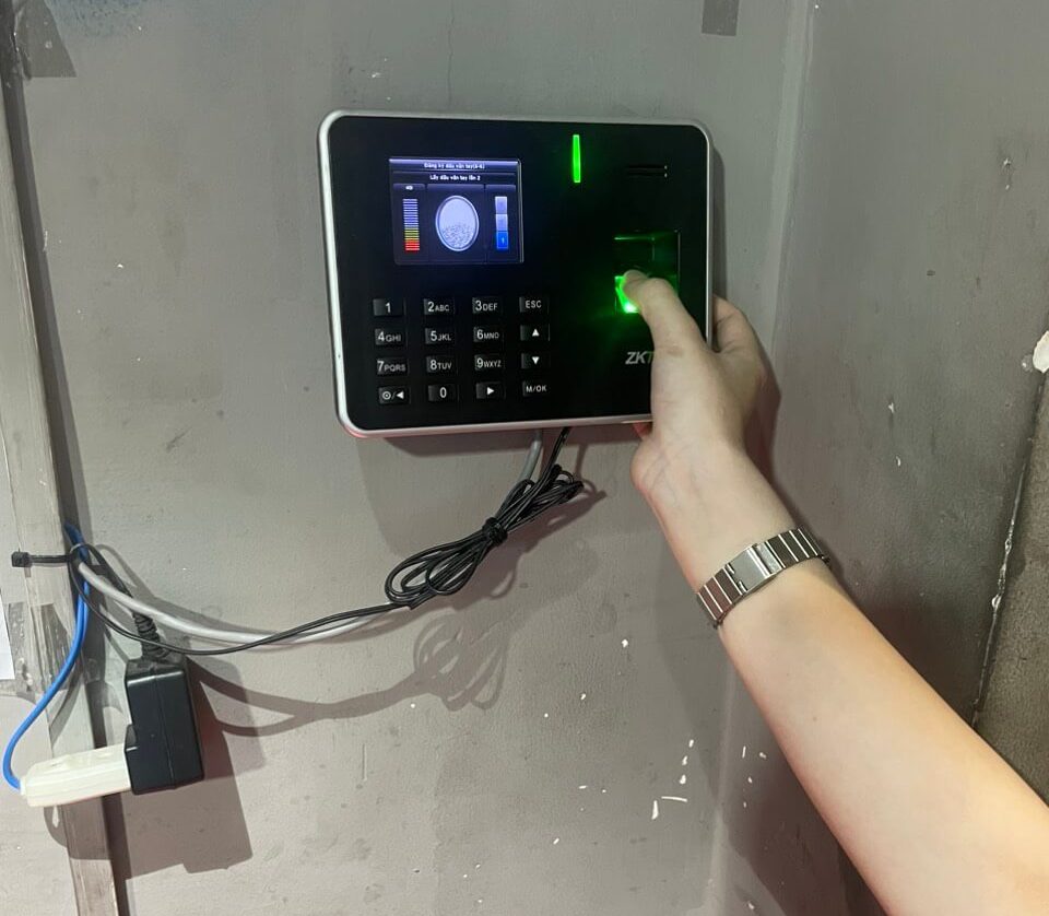 Lợi ích máy chấm công mang lại